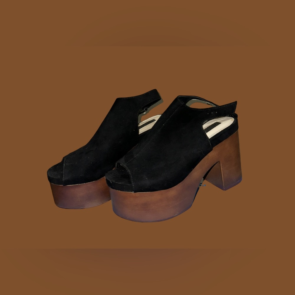 FOREVER 21 PLATFORM HEELS NEW WITH TAGS